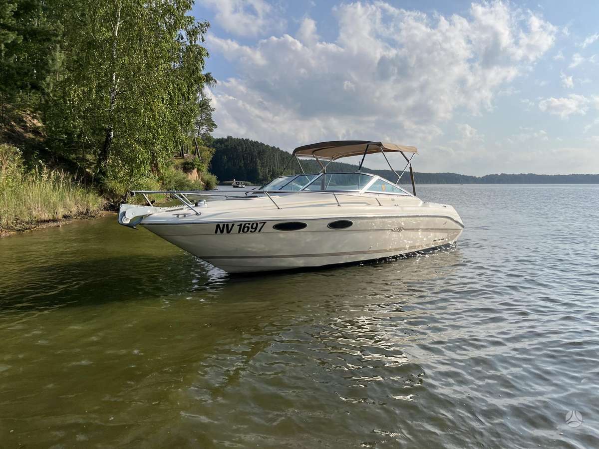 Sea Ray 220, yachts / cruisers