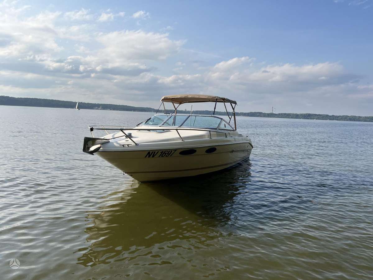 Sea Ray 220, yachts / cruisers