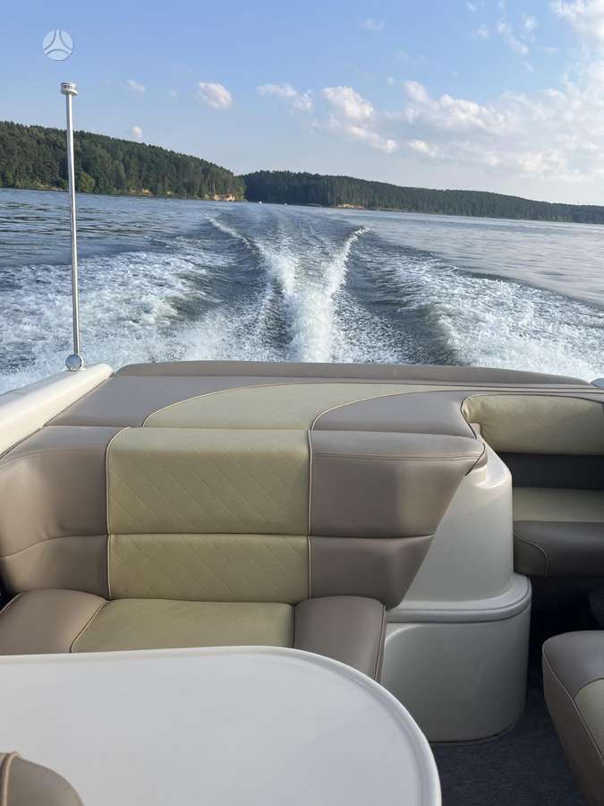 Sea Ray 220, yachts / cruisers