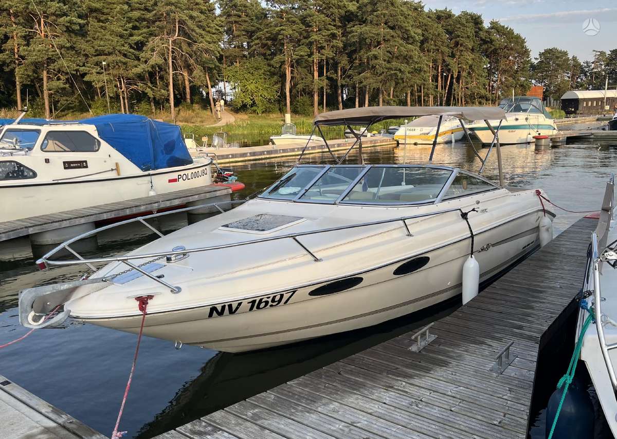 Sea Ray 220, yachts / cruisers