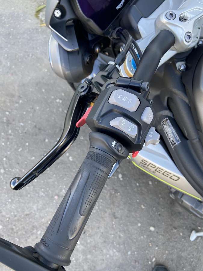 Triumph Speed Triple 1200cc, street / classic