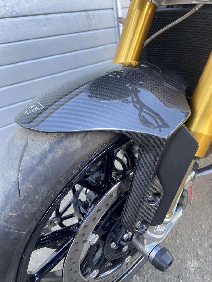 Triumph Speed Triple 1200cc, street / classic