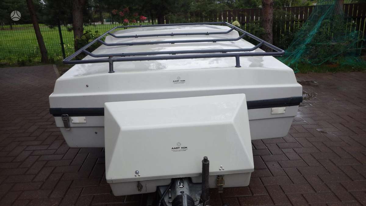-Kita- Camp Let-Royal, caravans