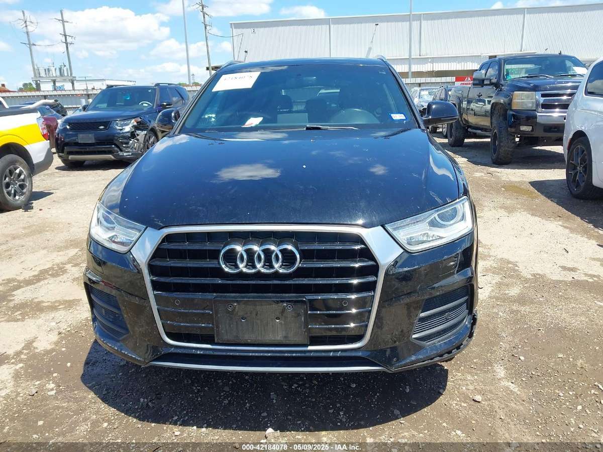 Audi Q3 for parts. Dalimis