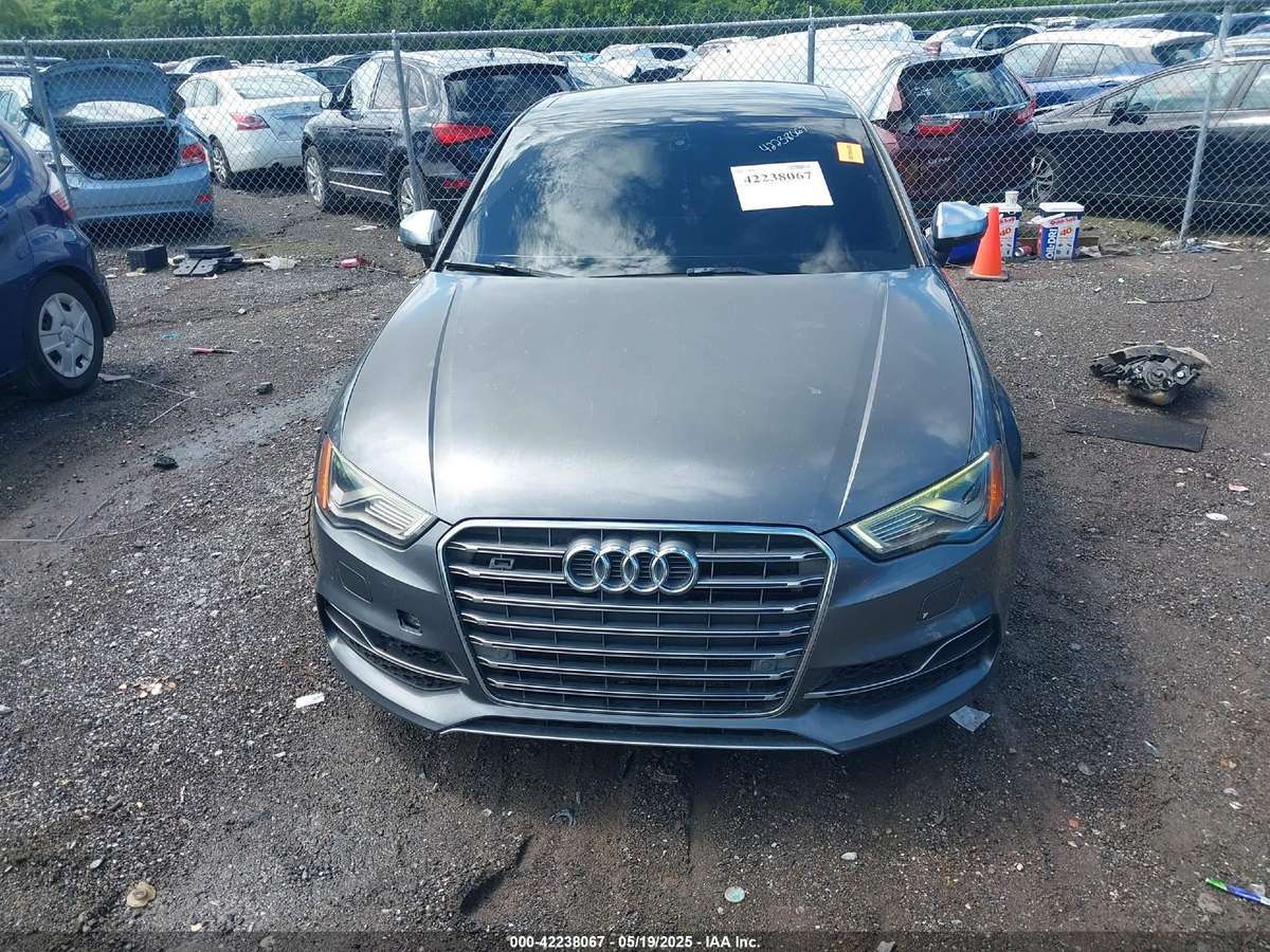 Audi S3 dalimis. Usa audi s3 dalimis