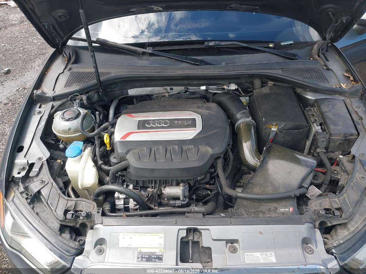 Audi S3 по частям. Usa audi s3 dalimis