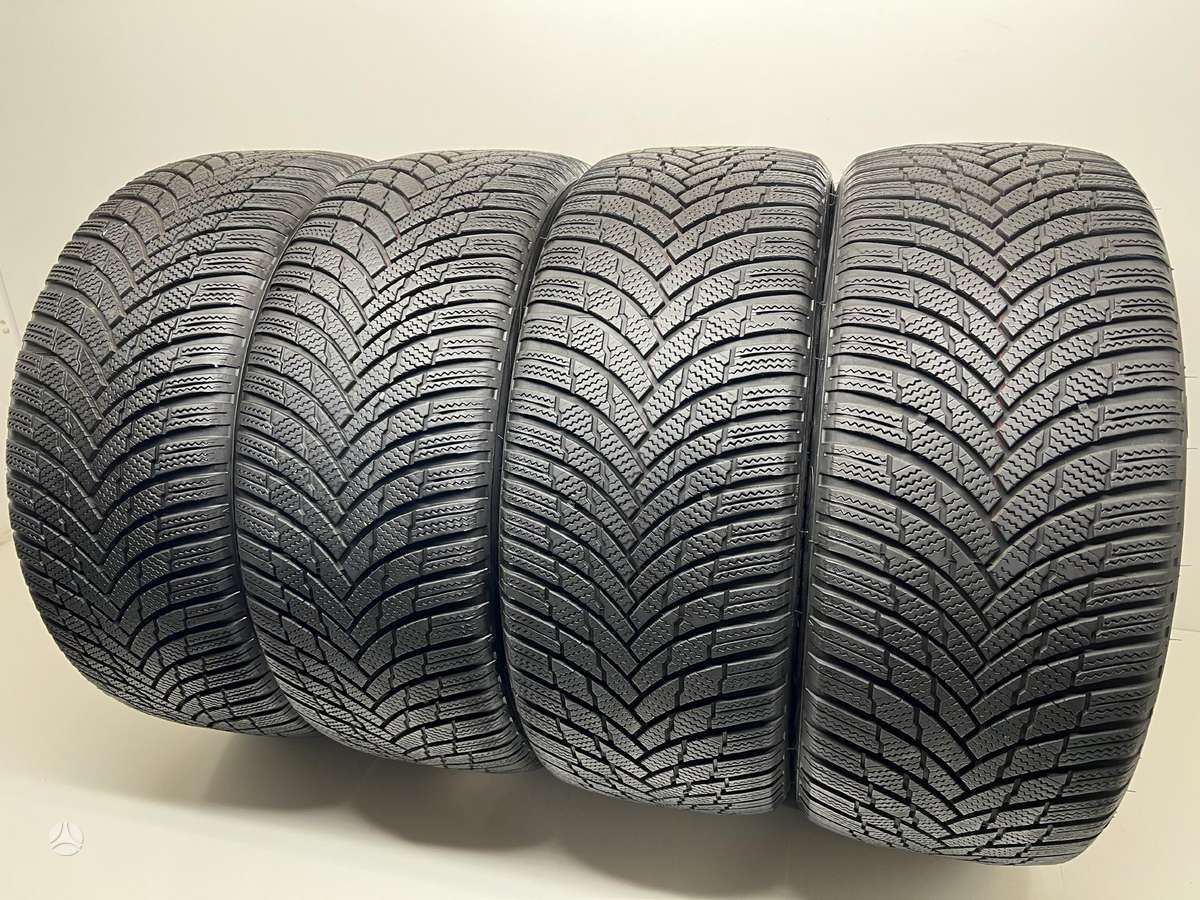 Firestone WinterHawk 4 2022m, žieminės 245/45 R19