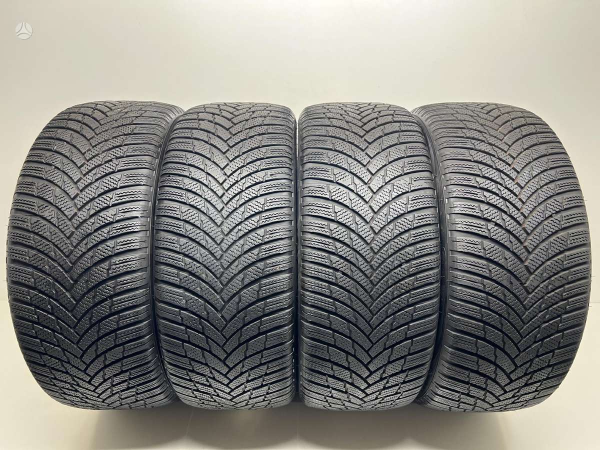 Firestone WinterHawk 4 2022m, žieminės 245/45 R19
