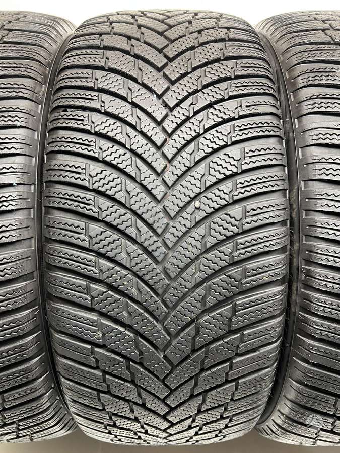 Firestone WinterHawk 4 2022m, winter 245/45 R19