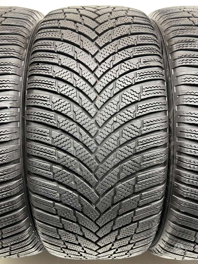 Firestone WinterHawk 4 2022m, žieminės 245/45 R19