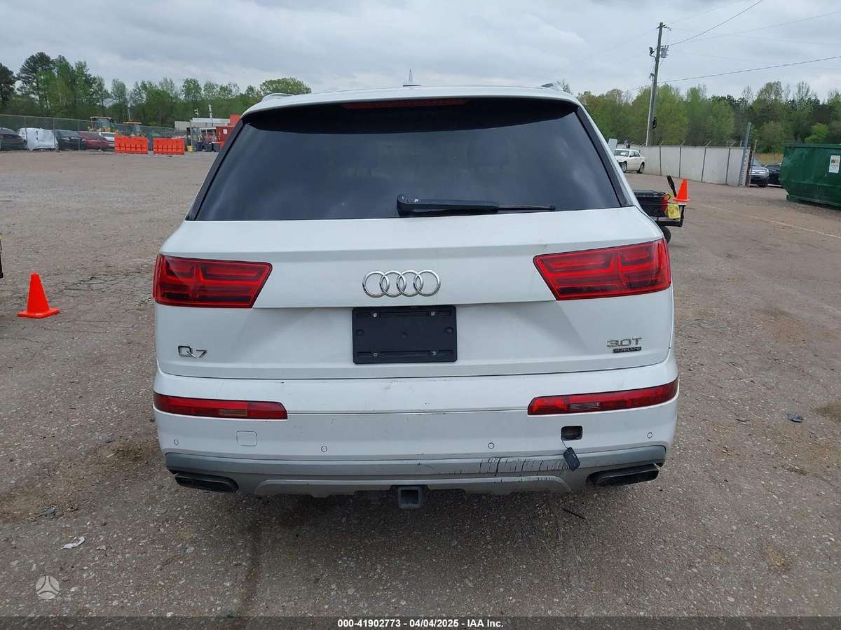Audi Q7 по частям. Usa dalimis