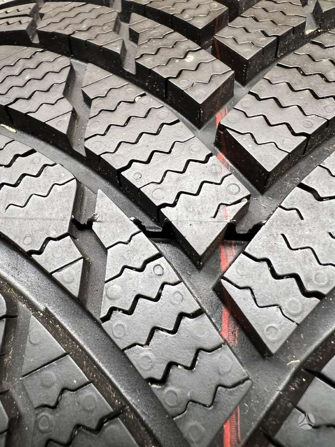 Firestone WinterHawk 4 2023m, зимние 245/45 R19