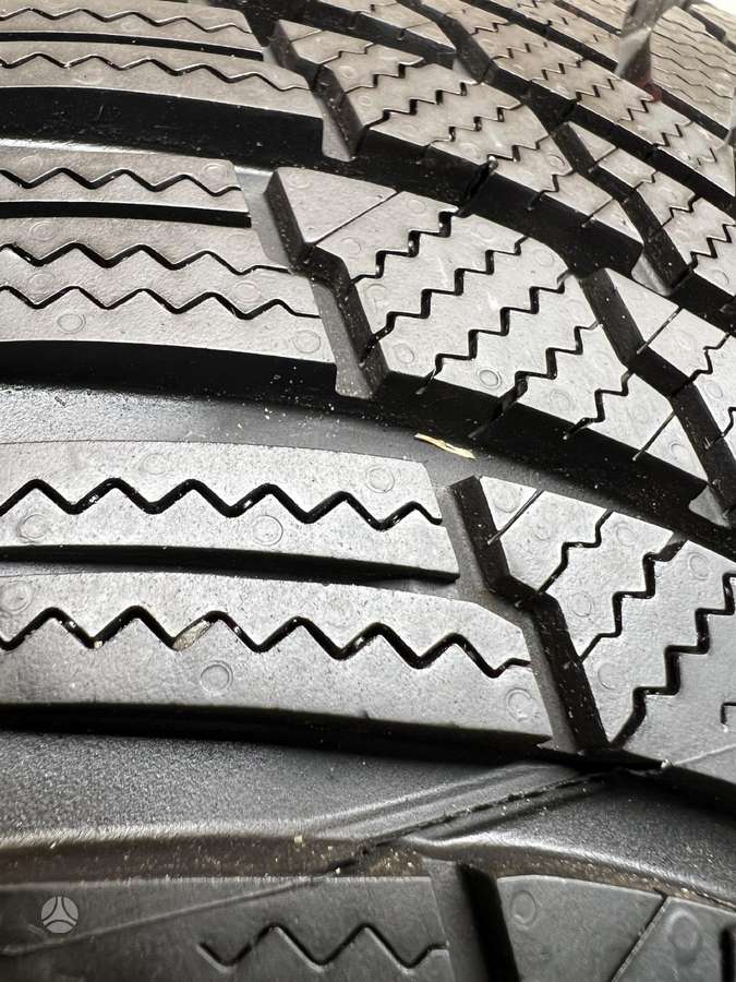 Firestone WinterHawk 4 2023m, зимние 245/45 R19