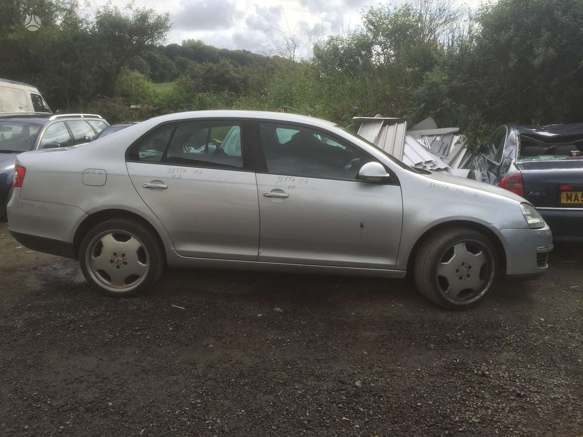 Volkswagen Jetta for parts