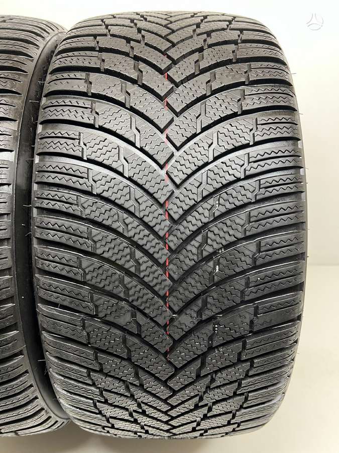 Firestone WinterHawk 4 2023m, зимние 255/35 R19
