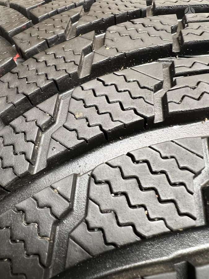 Firestone WinterHawk 4 2023m, winter 255/35 R19