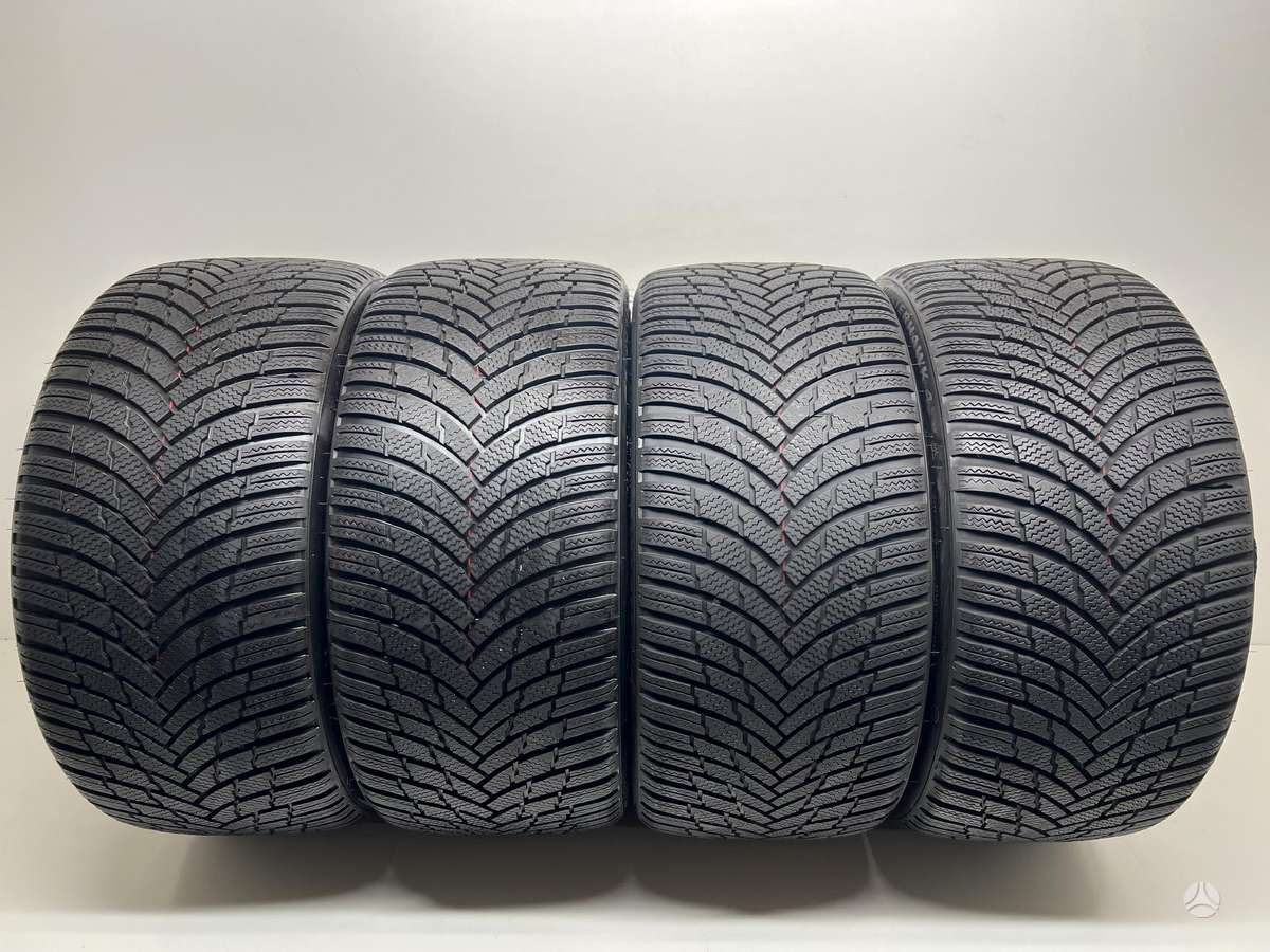 Firestone WinterHawk 4 2023m, зимние 255/35 R19