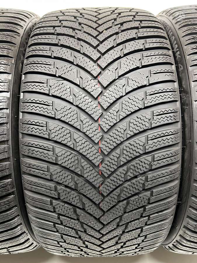 Firestone WinterHawk 4 2023m, зимние 255/35 R19