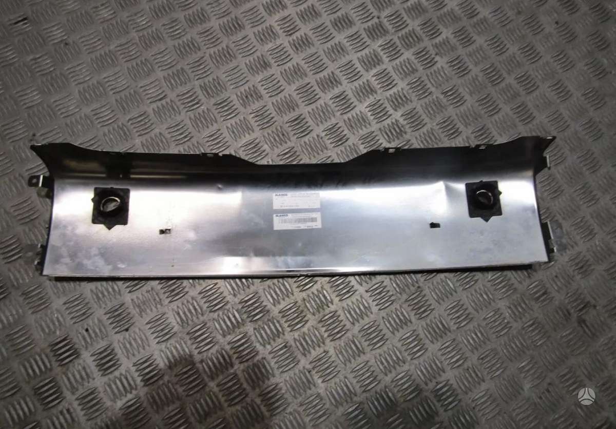 Rolls-Royce Ghost bumpers, lights, front grill