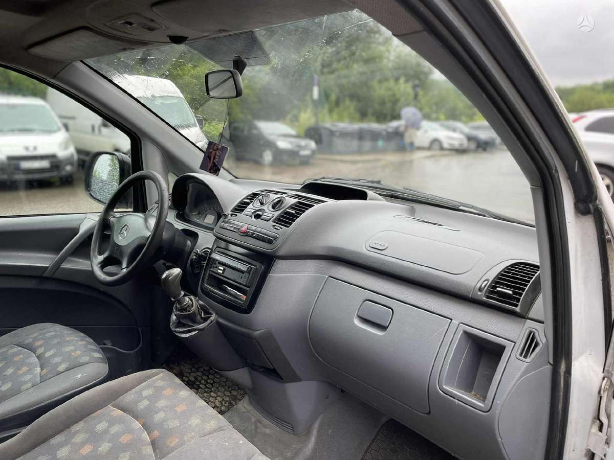 Mercedes-Benz Vito, 2.2 l., cargo van 13