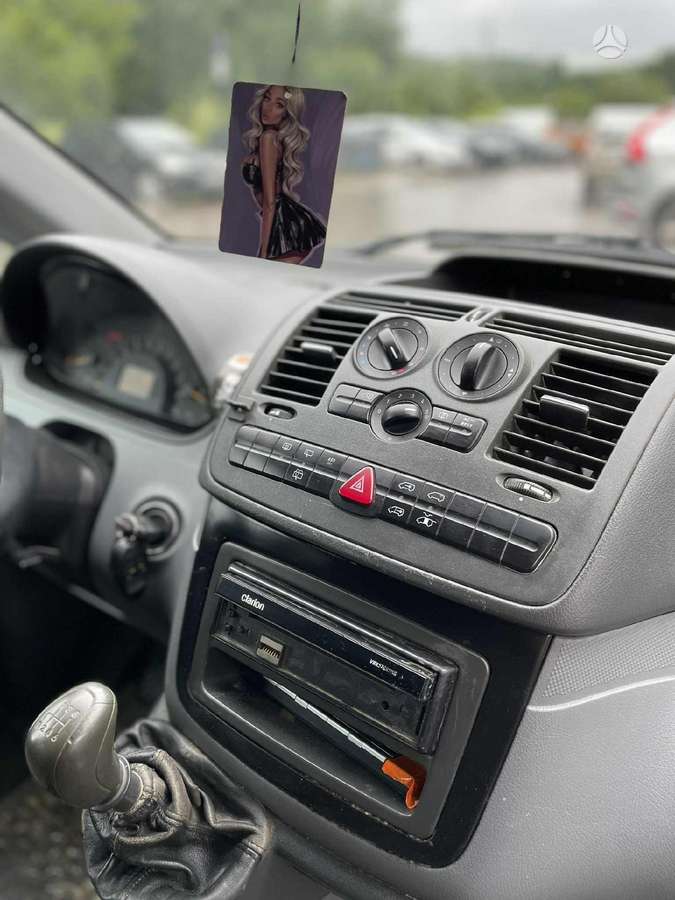 Mercedes-Benz Vito, 2.2 l., cargo van 14