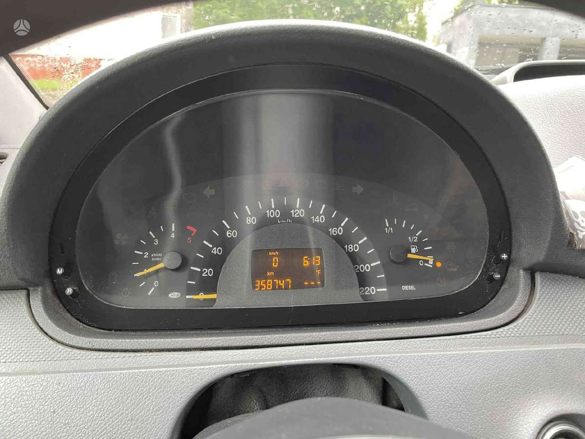 Mercedes-Benz Vito, 2.2 l., cargo van 15