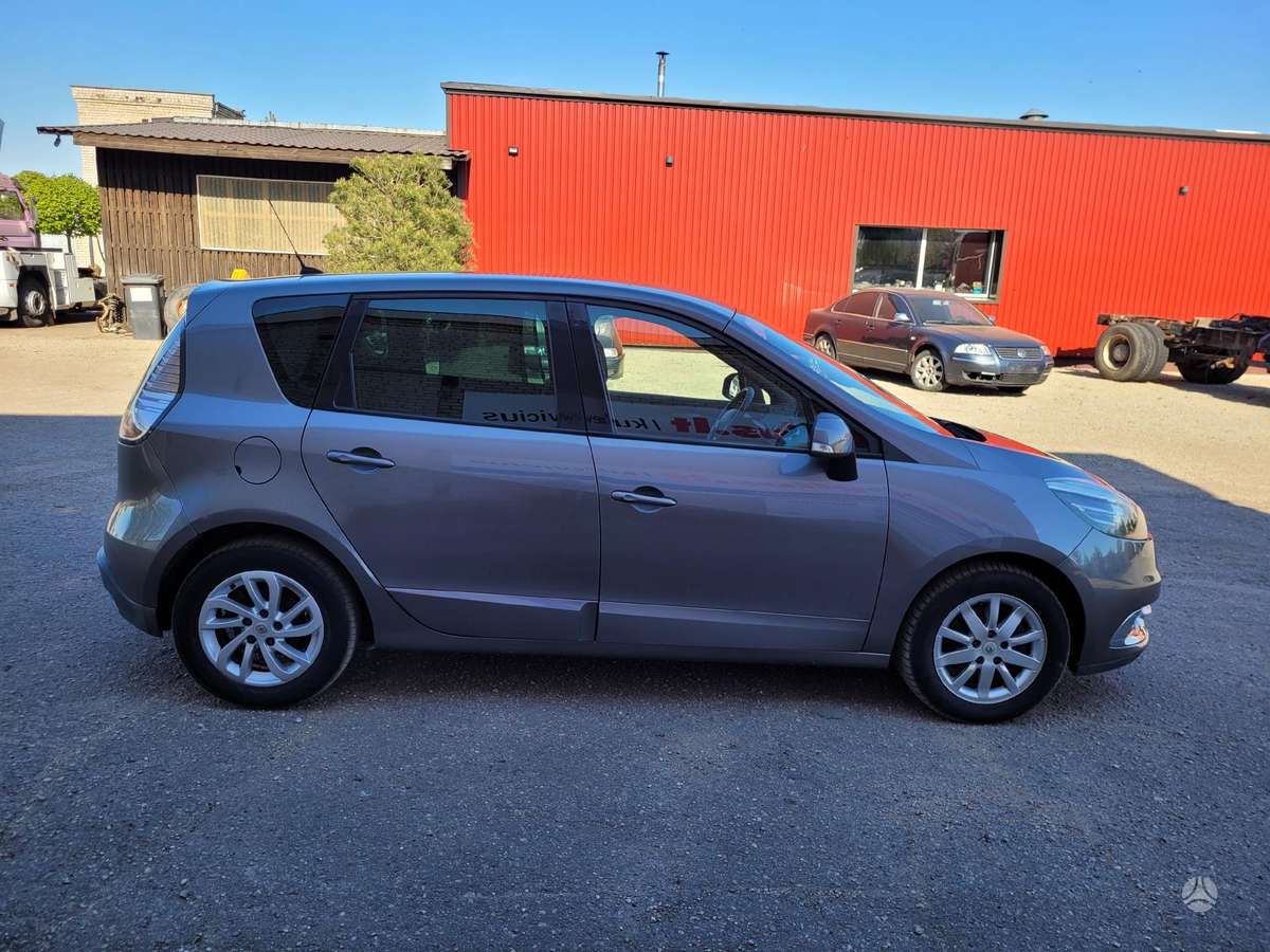 Renault Scenic - 5