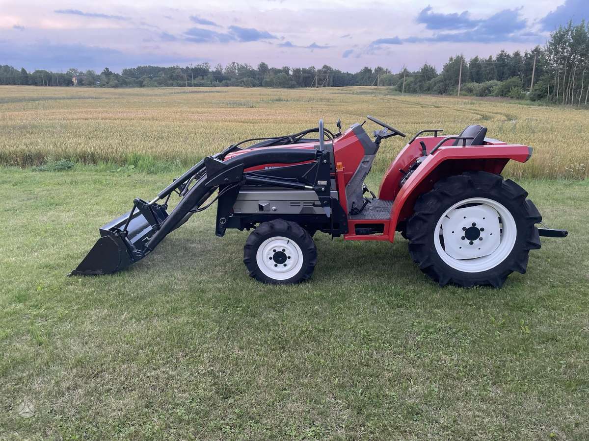 Mitsubishi MT21, tractors