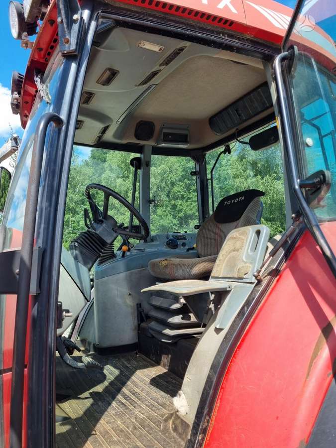 McCORMICK MTX140, tractors