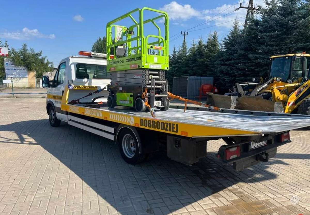 Volkswagen T5, road train rental