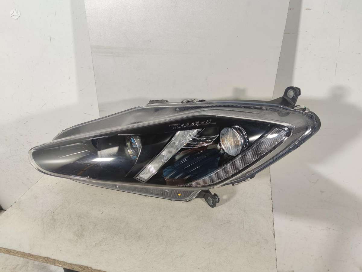 Maserati GranTurismo lights