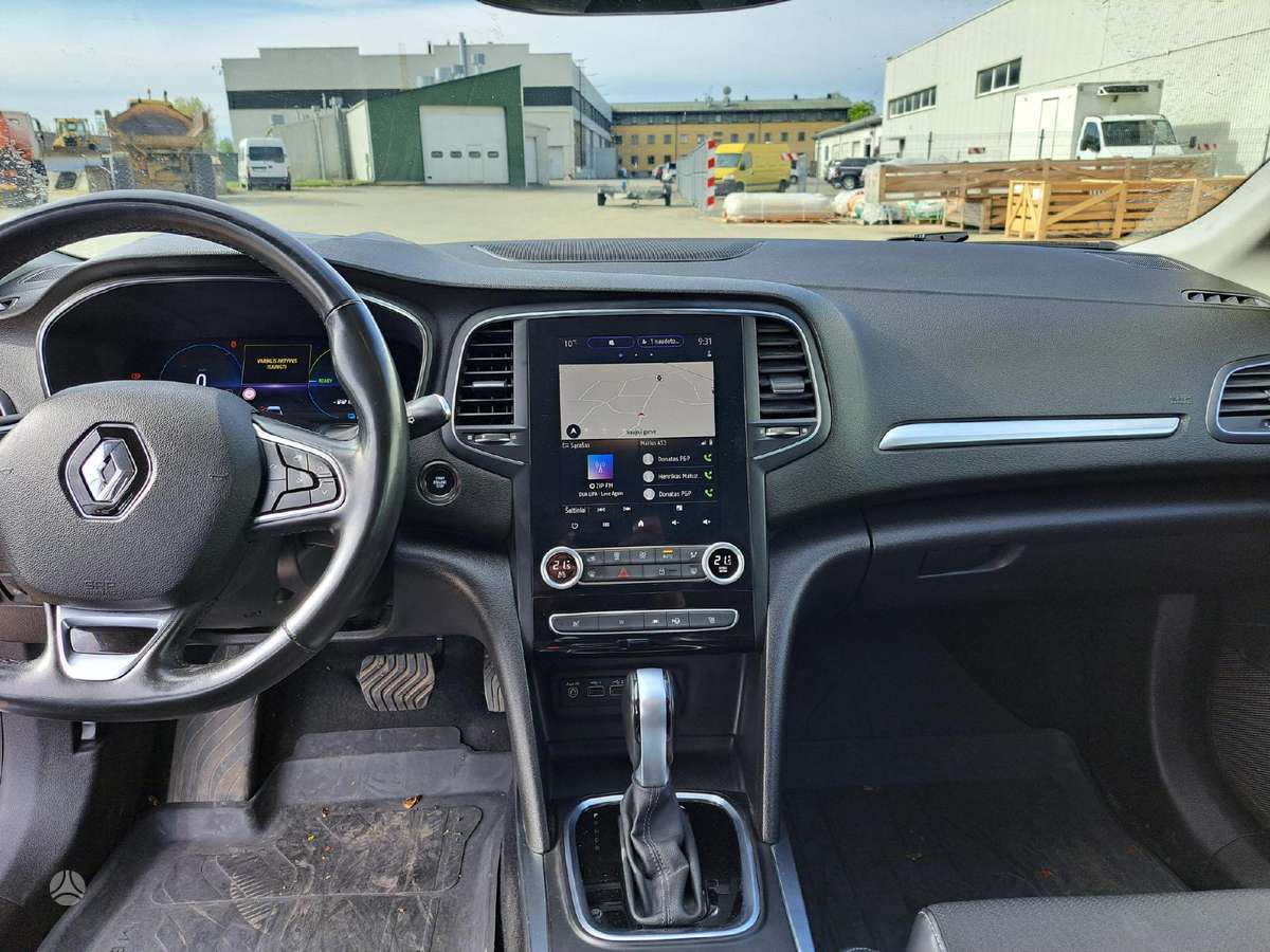 Renault Megane E-Tech - 10