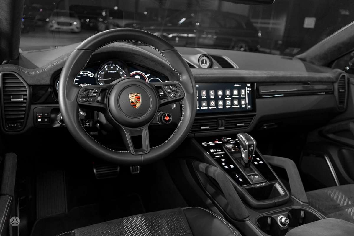 Porsche Cayenne Coupe - 12