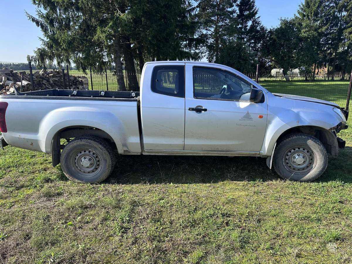 Isuzu D-Max