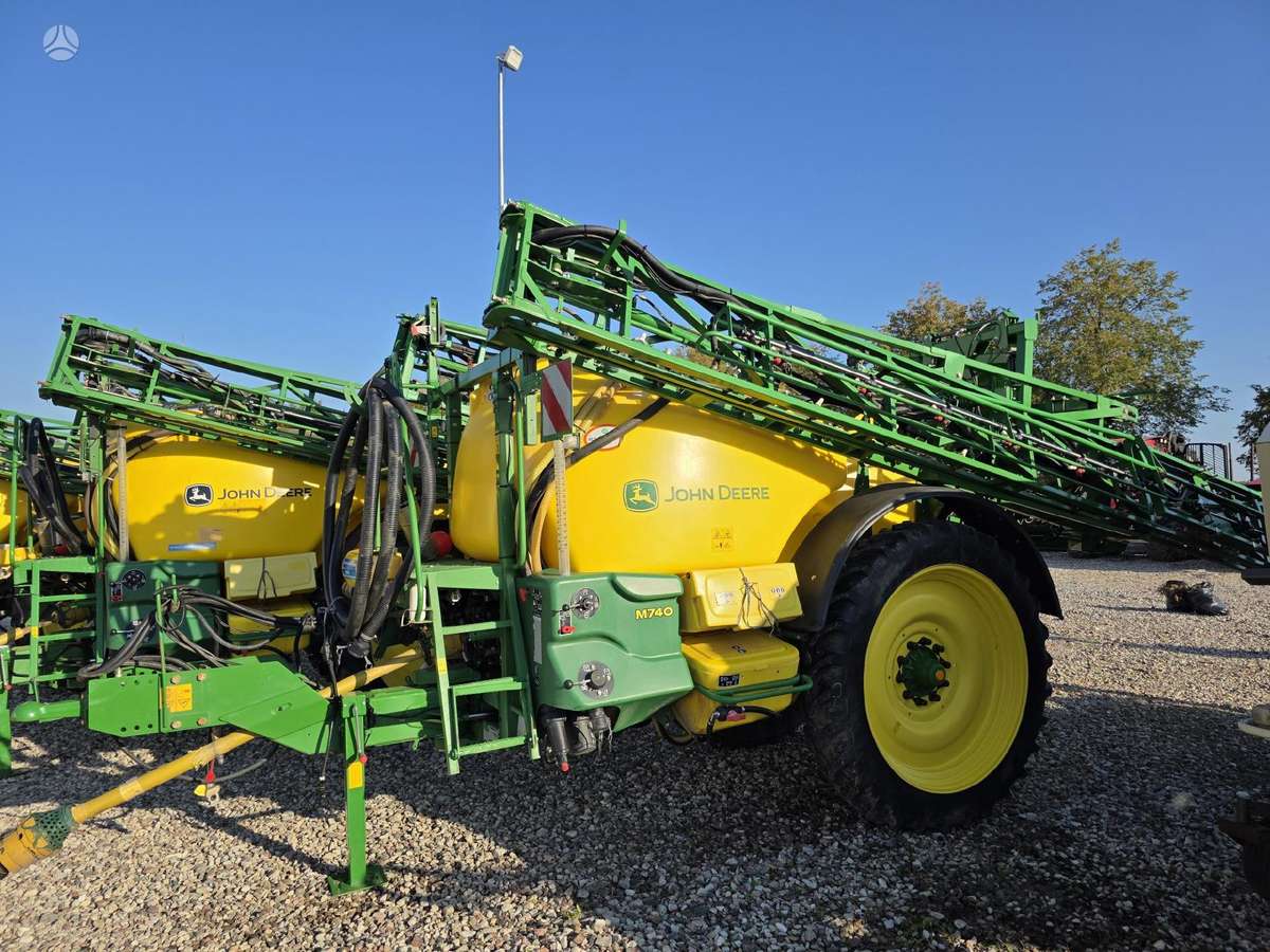 John Deere M740, cits