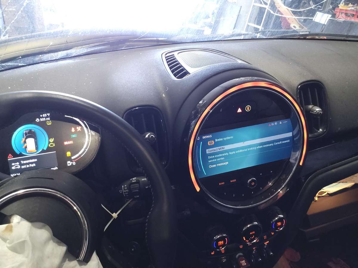 Mini Countryman Tida 30 000 km