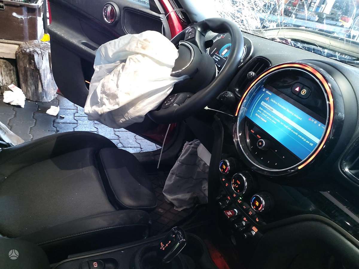 Mini Countryman Tida 30 000 km