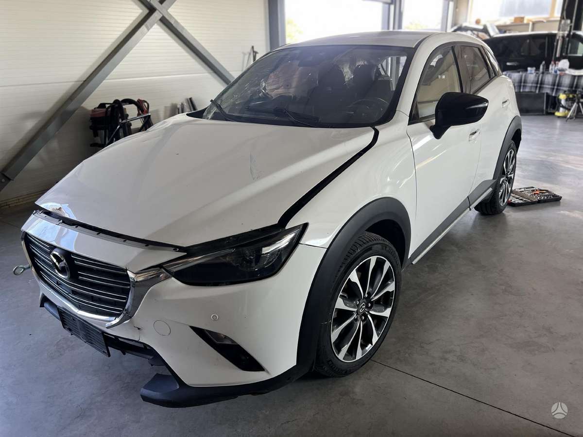 Mazda CX-3 Pradetas ardyti