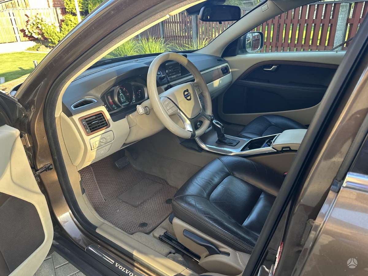 Volvo XC70, 2.0 l., wagon