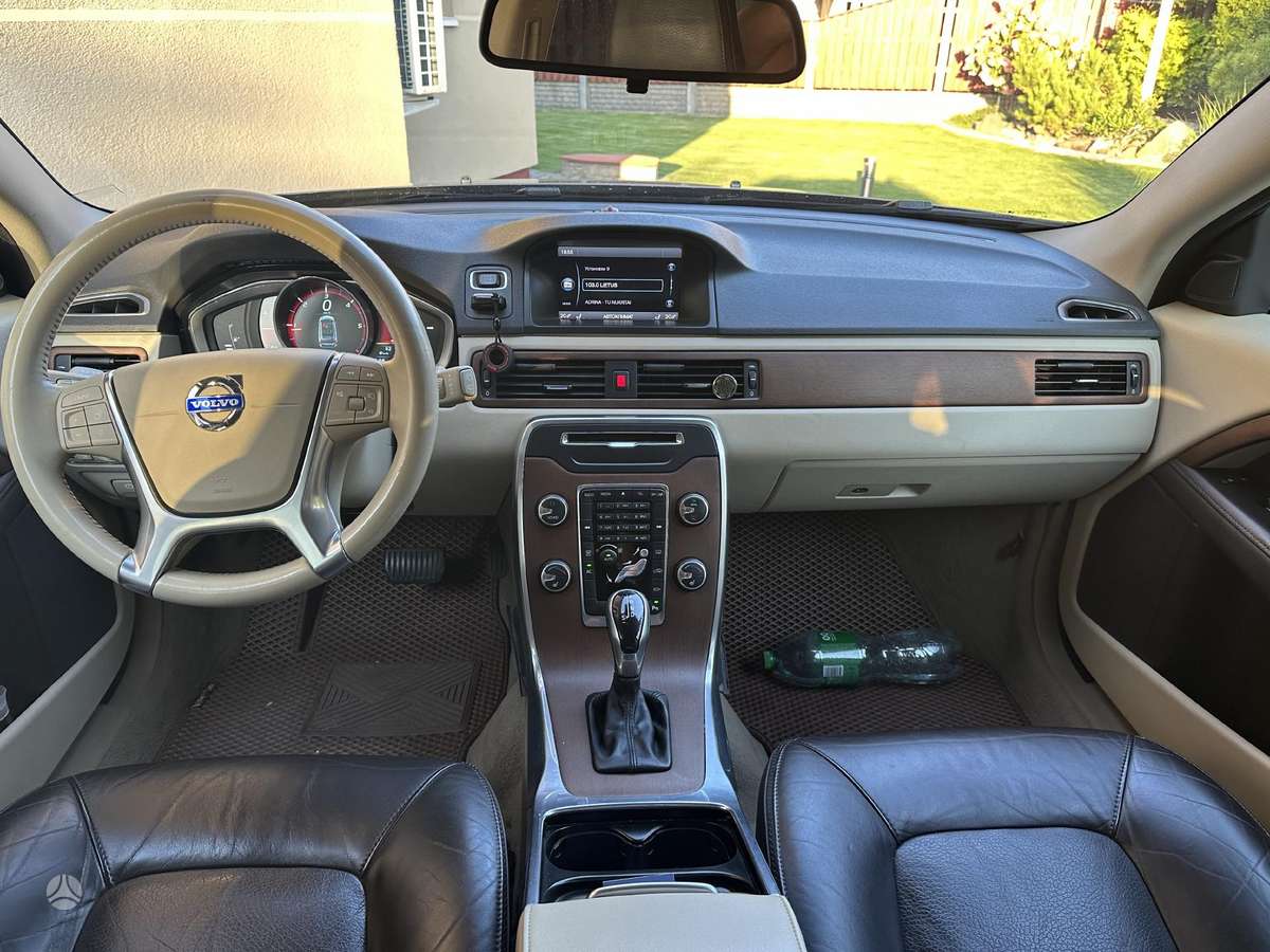 Volvo XC70, 2.0 l., wagon