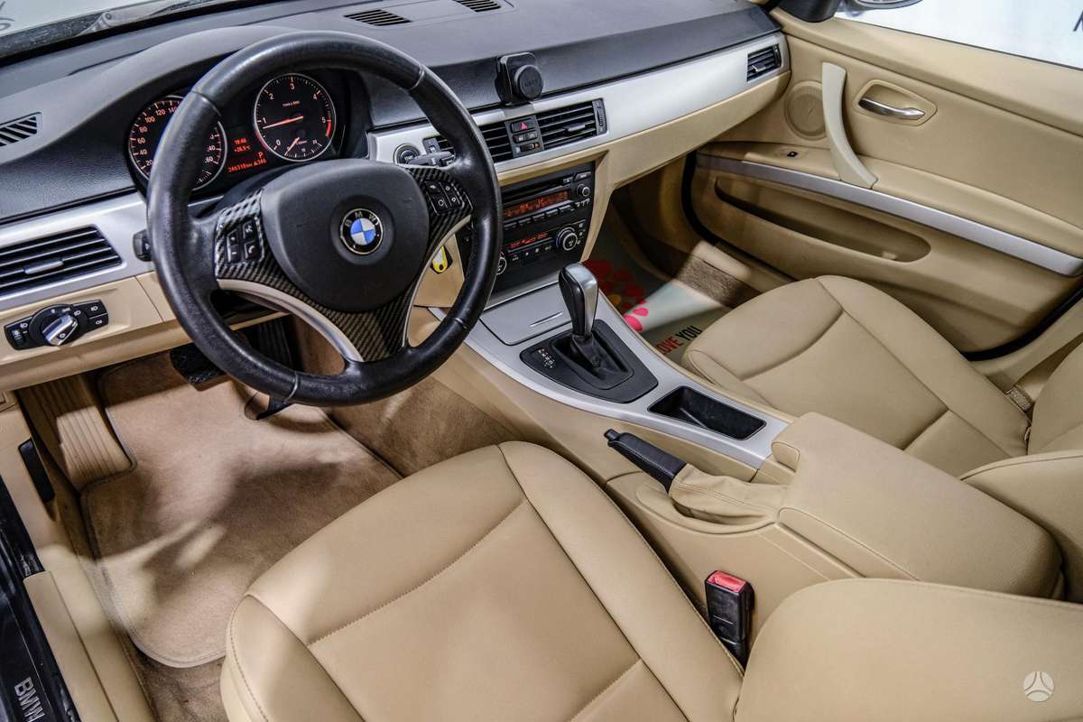 BMW 320, 2.0 l., wagon