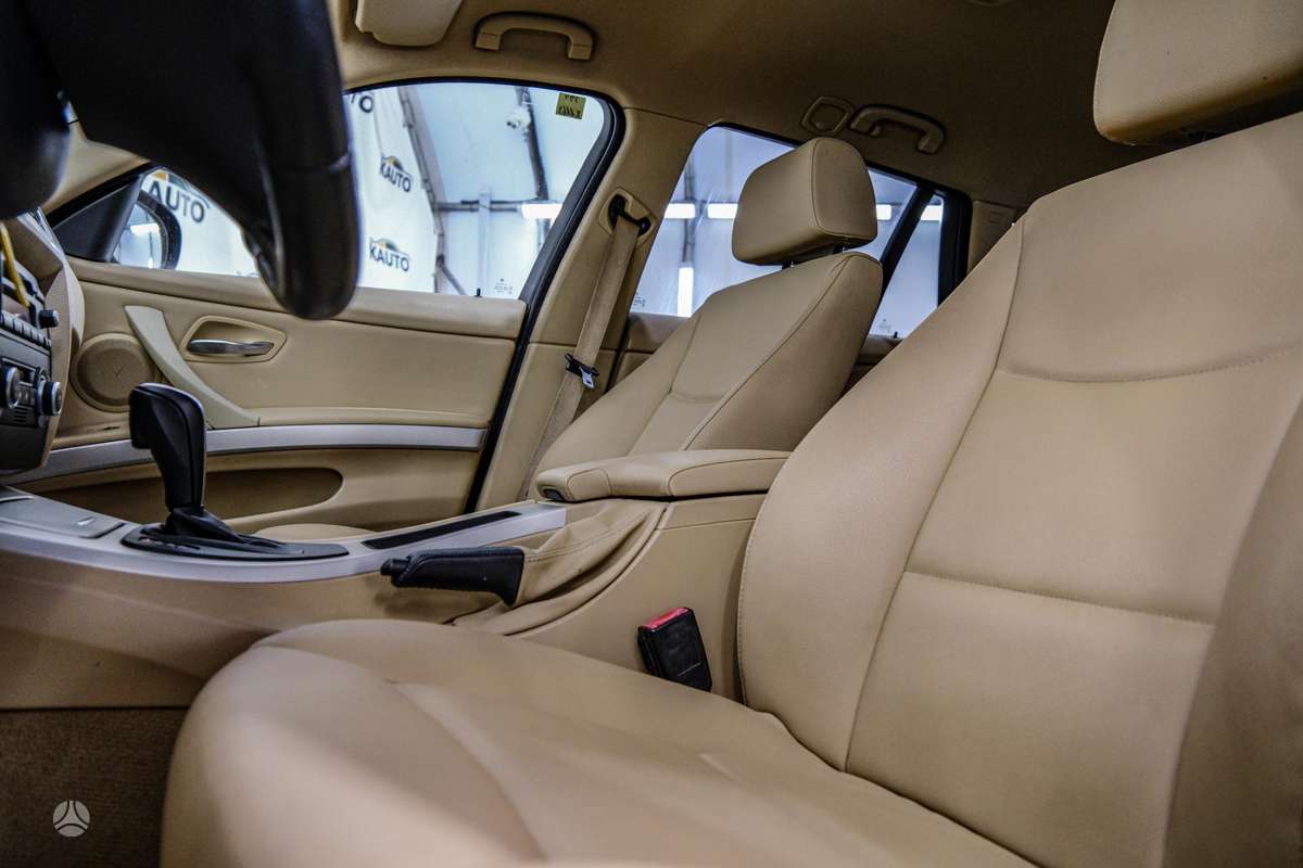 BMW 320, 2.0 l., wagon