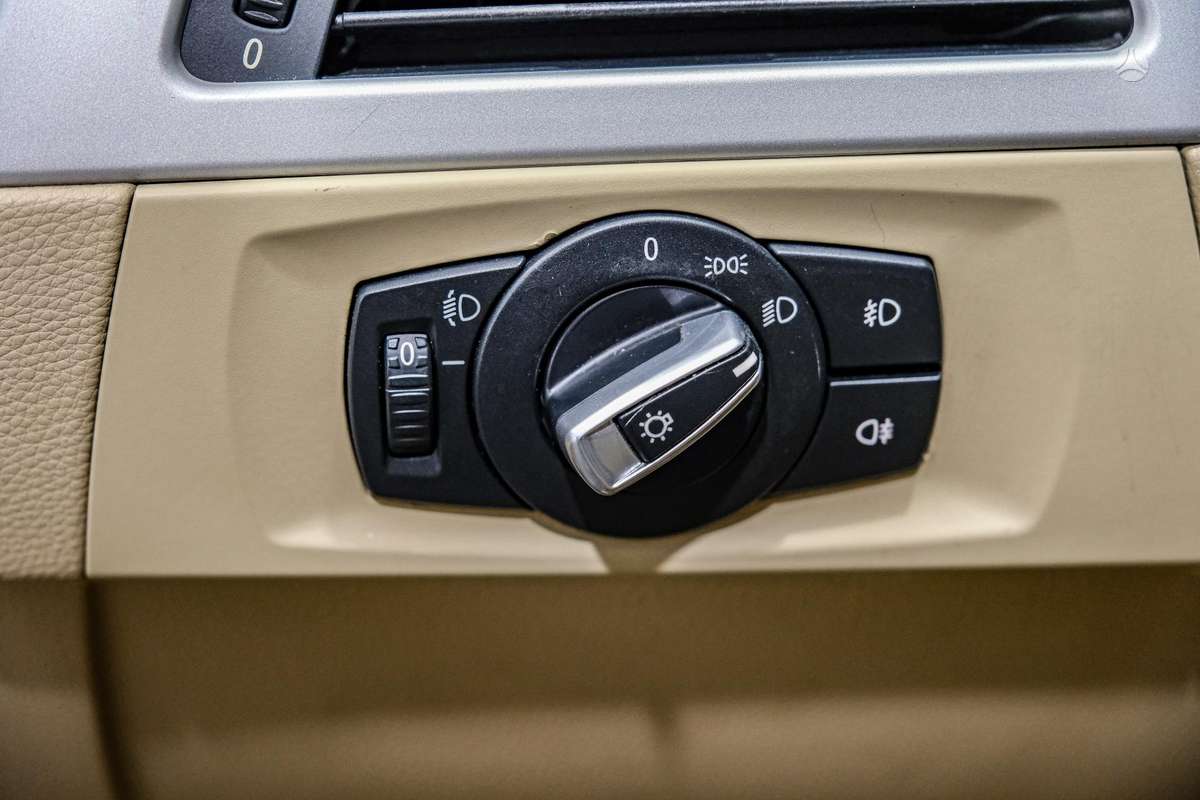 BMW 320, 2.0 l., wagon