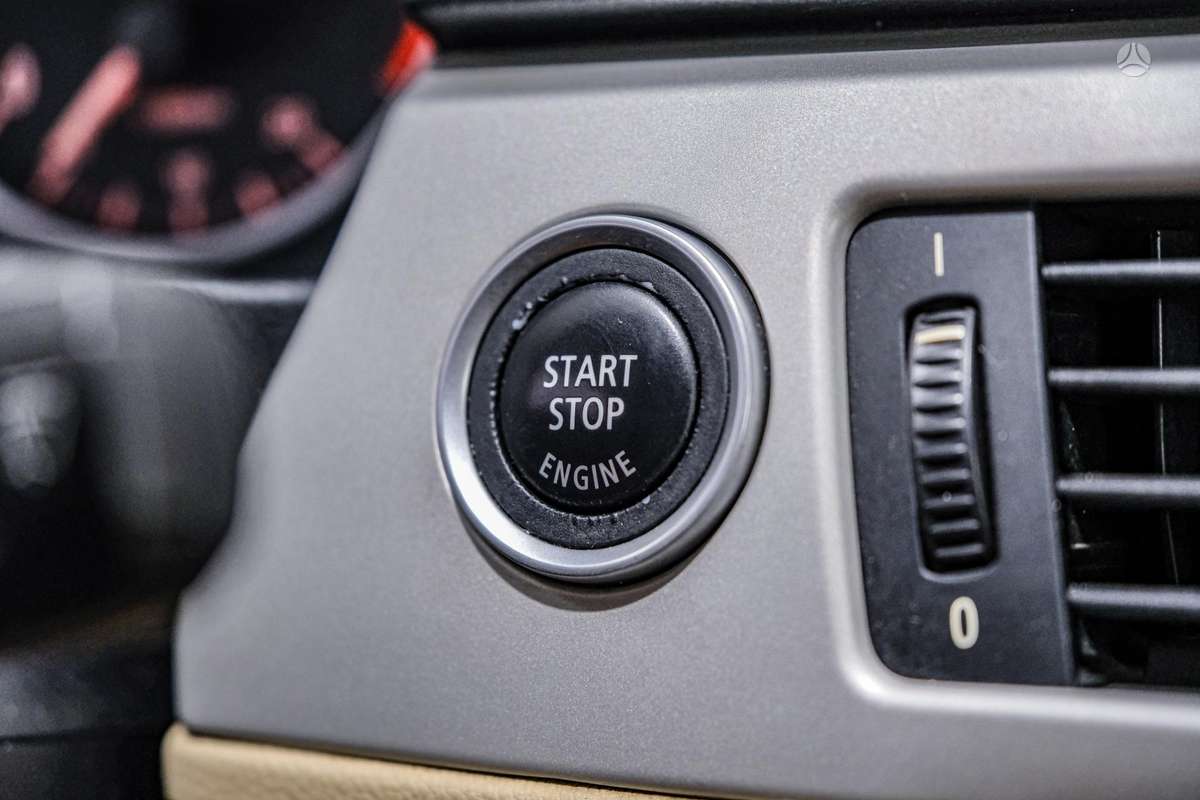 BMW 320, 2.0 l., wagon