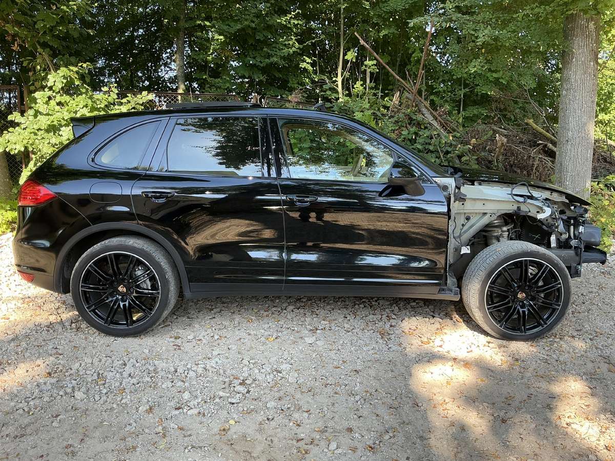 Porsche Cayenne - 5