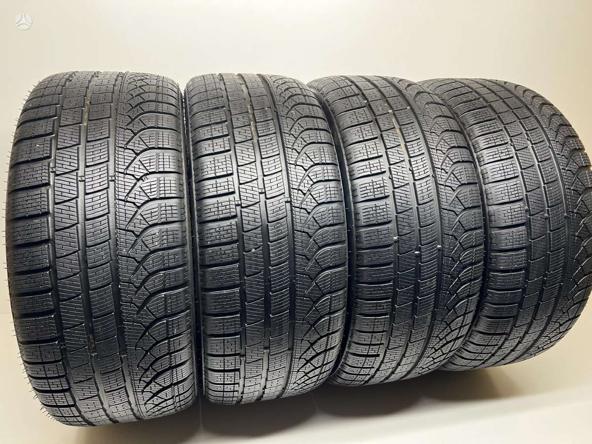 Pirelli P-Zero Winter *(BMW) 2024m, winter 255/40 R21