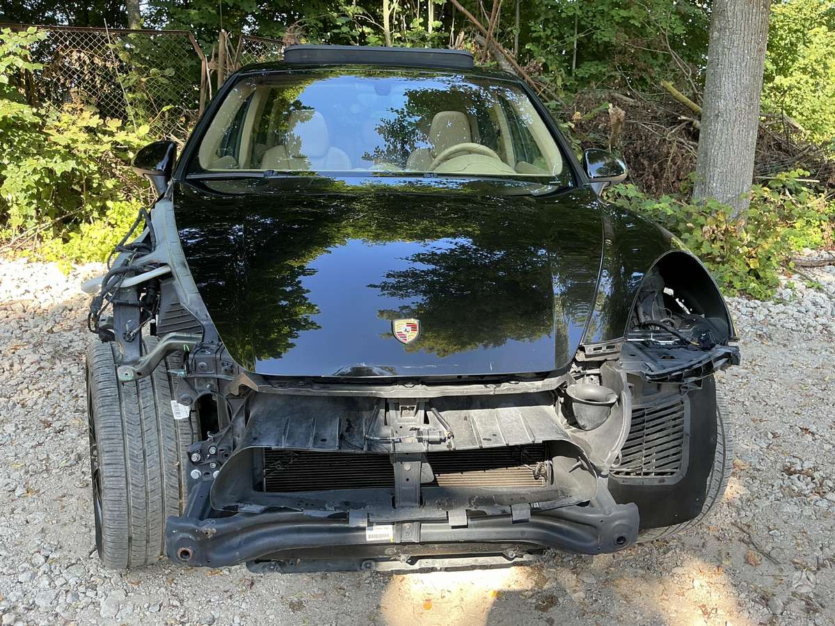 Porsche Cayenne - 8