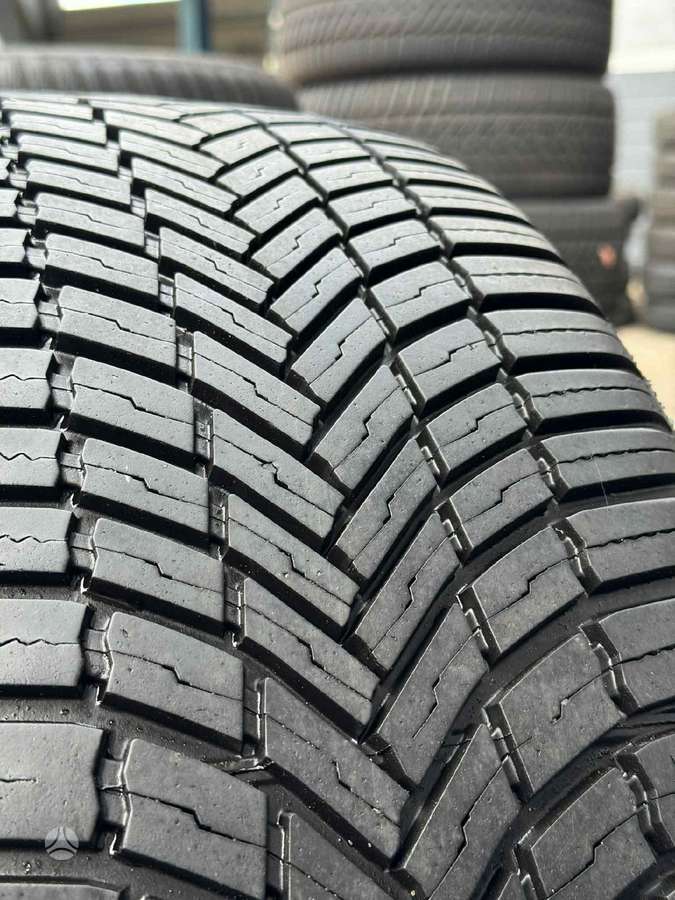 Bridgestone WEATHERCONTROL A005, всесезонные 225/45 R18