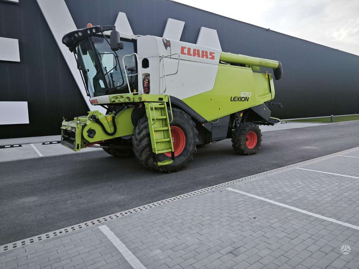 Claas Lexion 670, kombainai