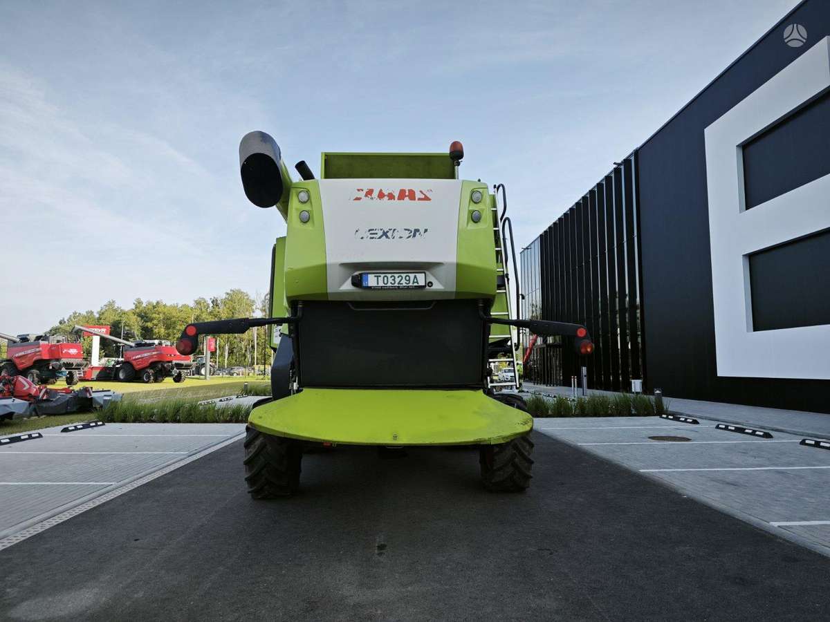 Claas Lexion 670, kombainai